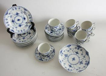 KAFFESERVIS, 19 delar, porslin, Royal Copenhagen, "Musselmalet".