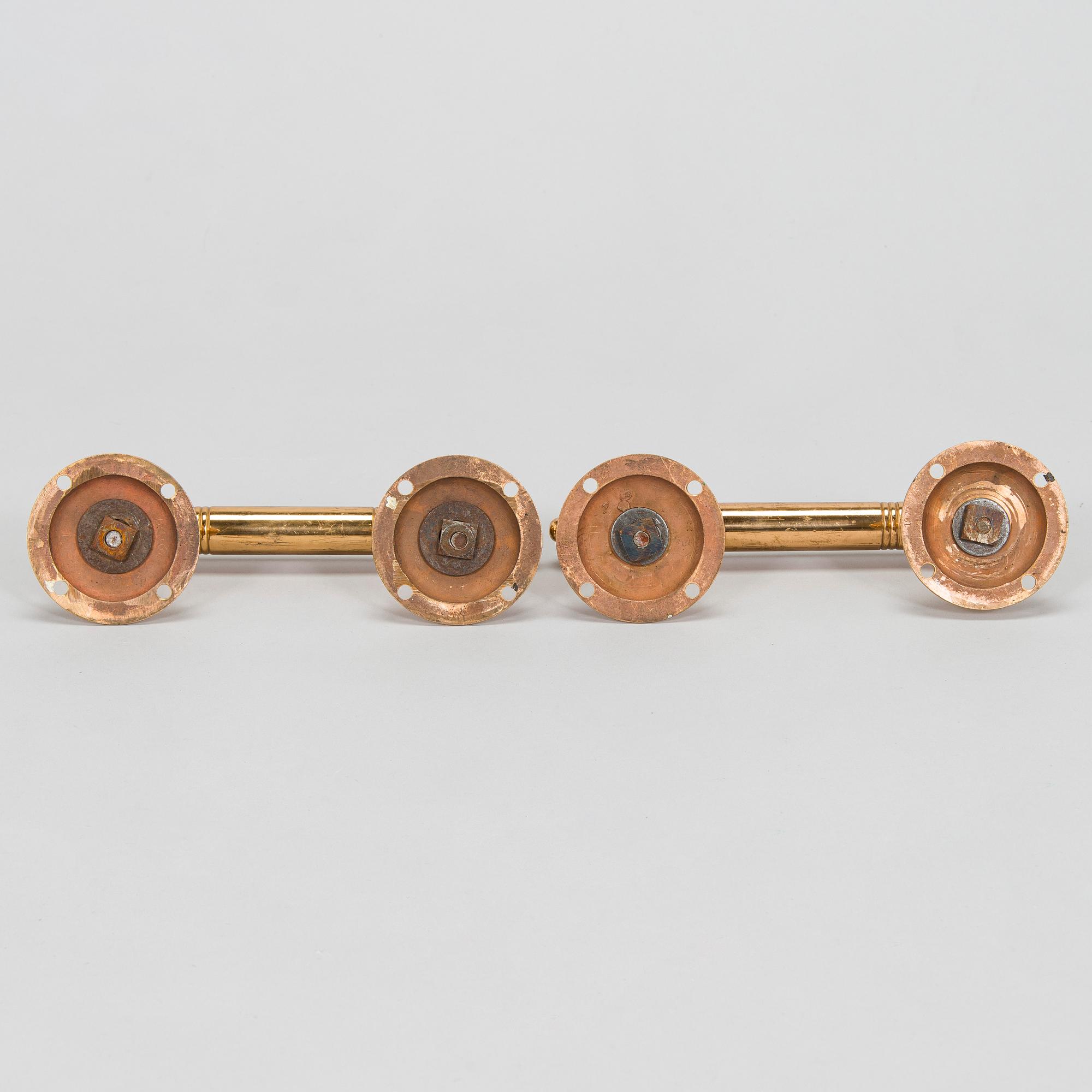 Pair of late 19th/early 20th Century door handles and keyhole fittings.
