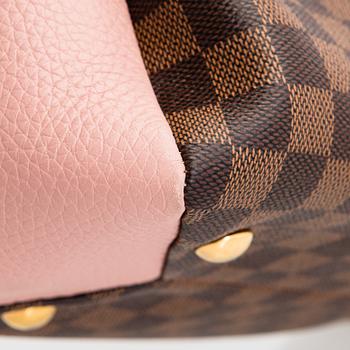 Louis Vuitton, A Damier Ebene 'Brittany' Bag. - Bukowskis