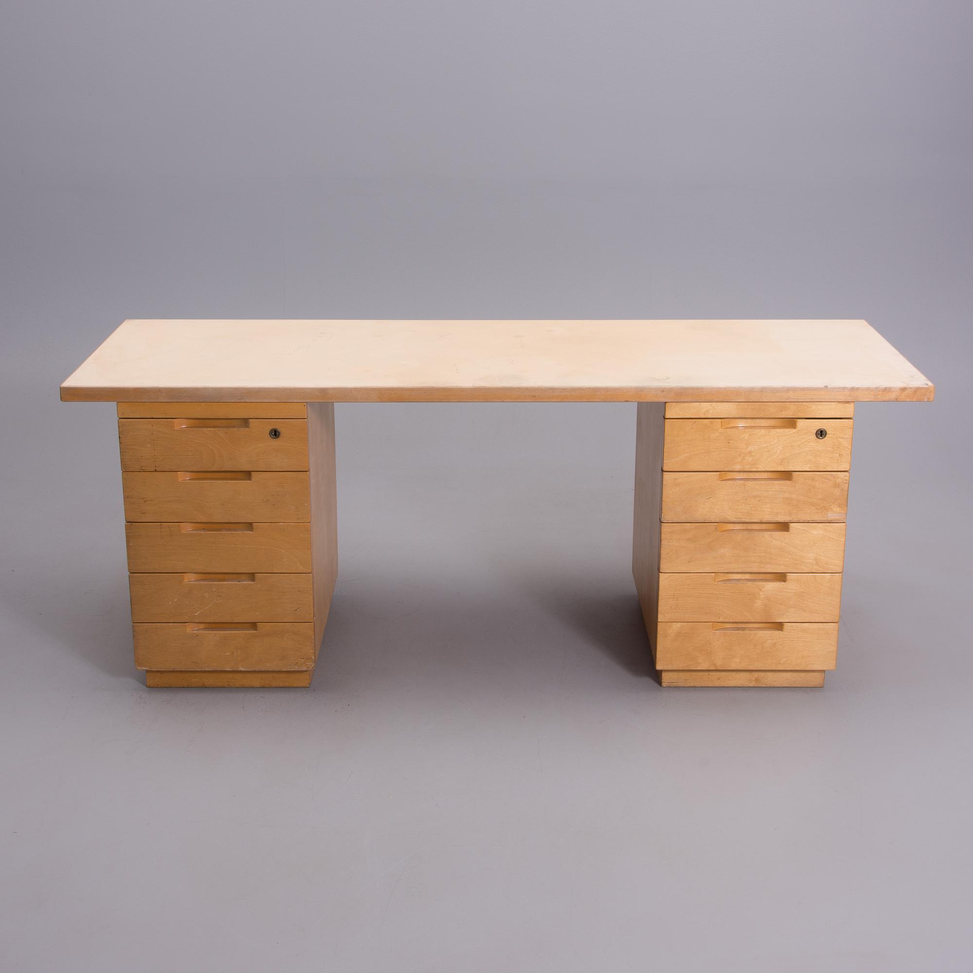 ALVAR AALTO, skrivbord, Artek 1900-talets mitt.