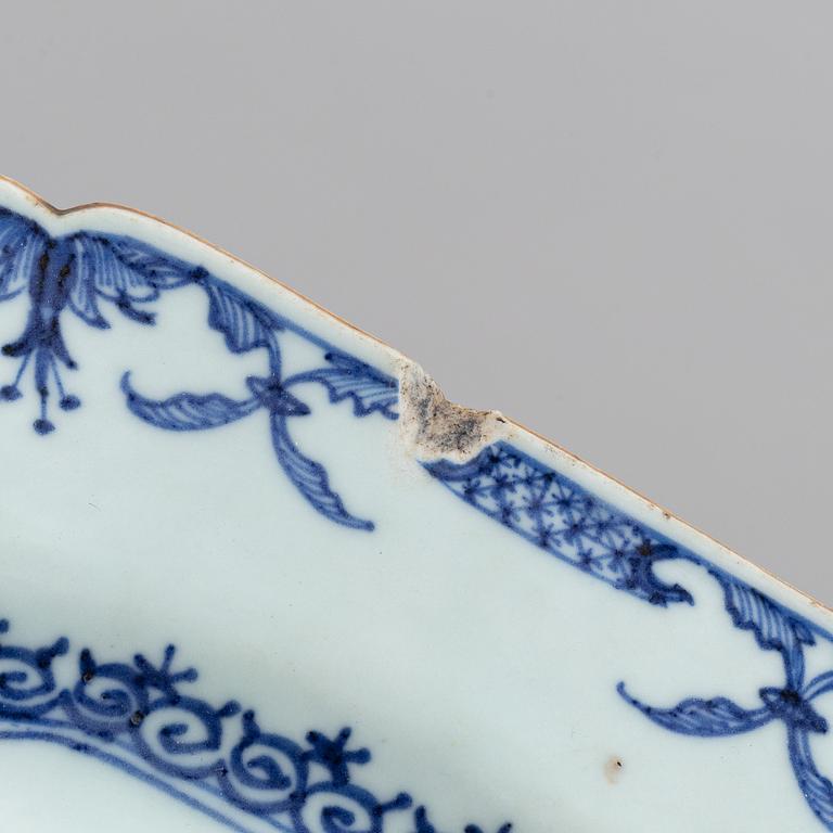 Three blue and white serving dishes, Qing dynasty, Qianlong (1736-95).