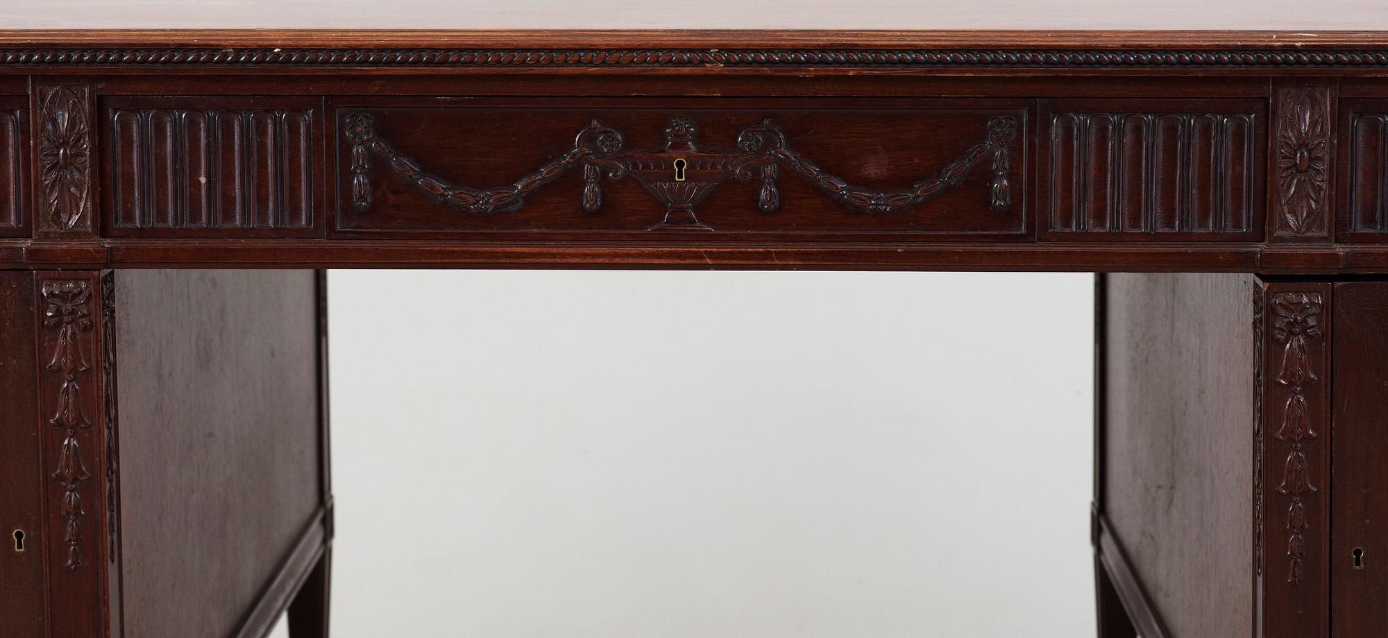 SKRIVBORD, Nordiska Kompaniet, gustaviansk stil, omkring 1900-talets mitt.