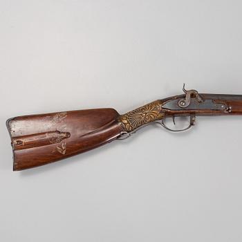 An percussion rifle from around year 1800.