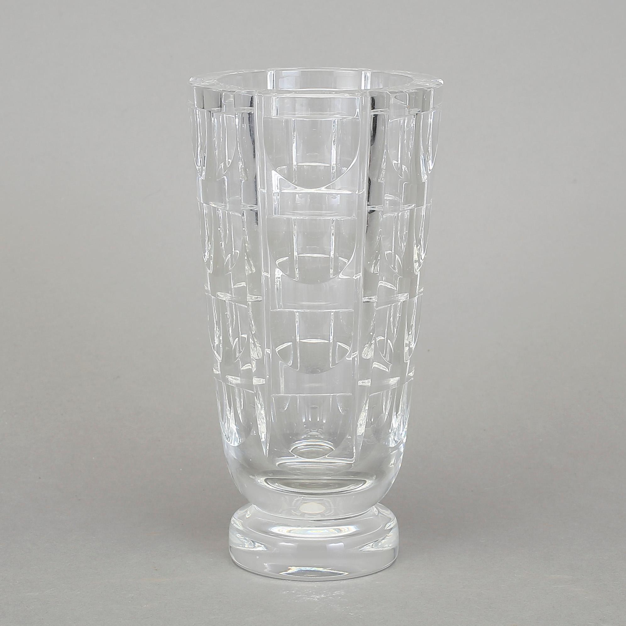 VAS, glas, "Tusen fönster", Simon Gate, Orrefors, modellen formgiven 1934.