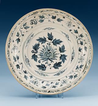 1771. A blue and white Vietnamese charger, 15/16th Century.