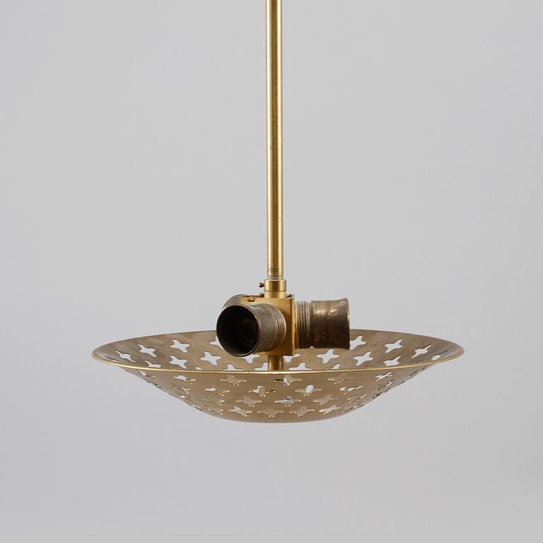 TAKLAMPA, 1900-talets första hälft, höjd ca 40 cm.