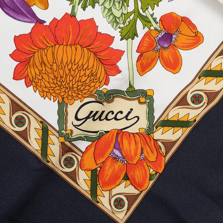 Gucci, scarf, "Viaggi".