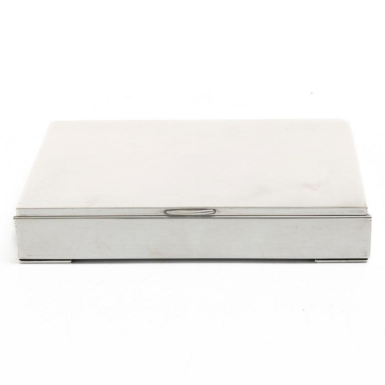A 20th century sterling silver cigar-box.
