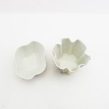 Skål och fat, "Kaskad", AB Lidköpings Porslinsfabrik, 1900-talets andra hälft.