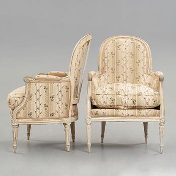 Two matched Louis XVI late 18th century bergeres. One by Antoine Gailliard (master in Paris 1781).