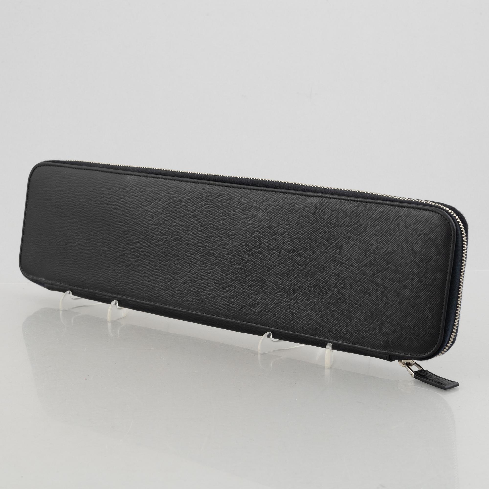 Prada, tie-case.