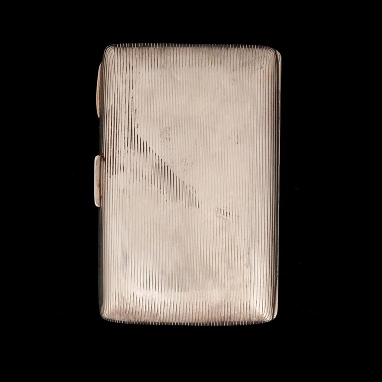CIGARRETUI, silver, Birmingham 1896, vikt 169 g.