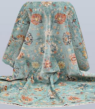 A carpet, Ziegler design, approx. 370 x 277 cm.