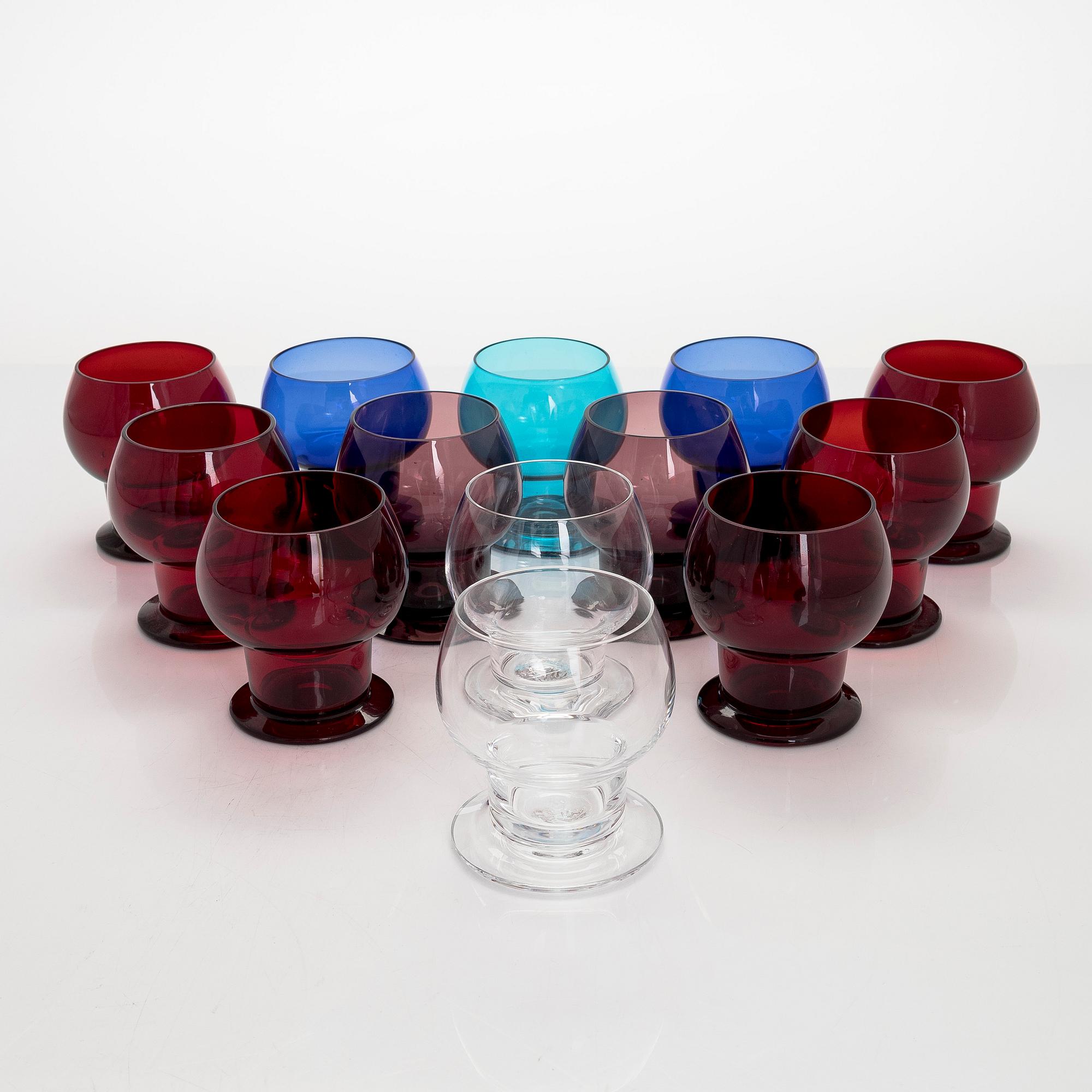 Kaj Franck, A set of 13 pieces '1111' drinking glasses for Nuutajärvi Notsjö. The model was designed in 1953.