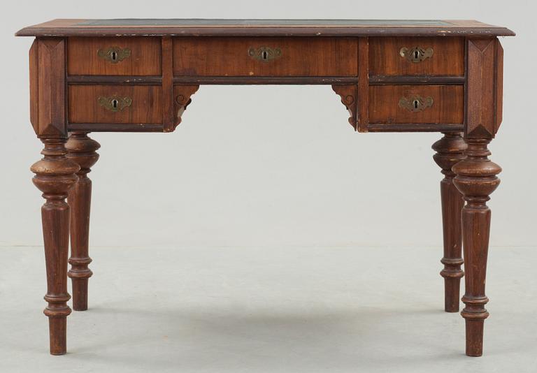 SKRIVBORD, nyrenässans, sent 1800-tal.