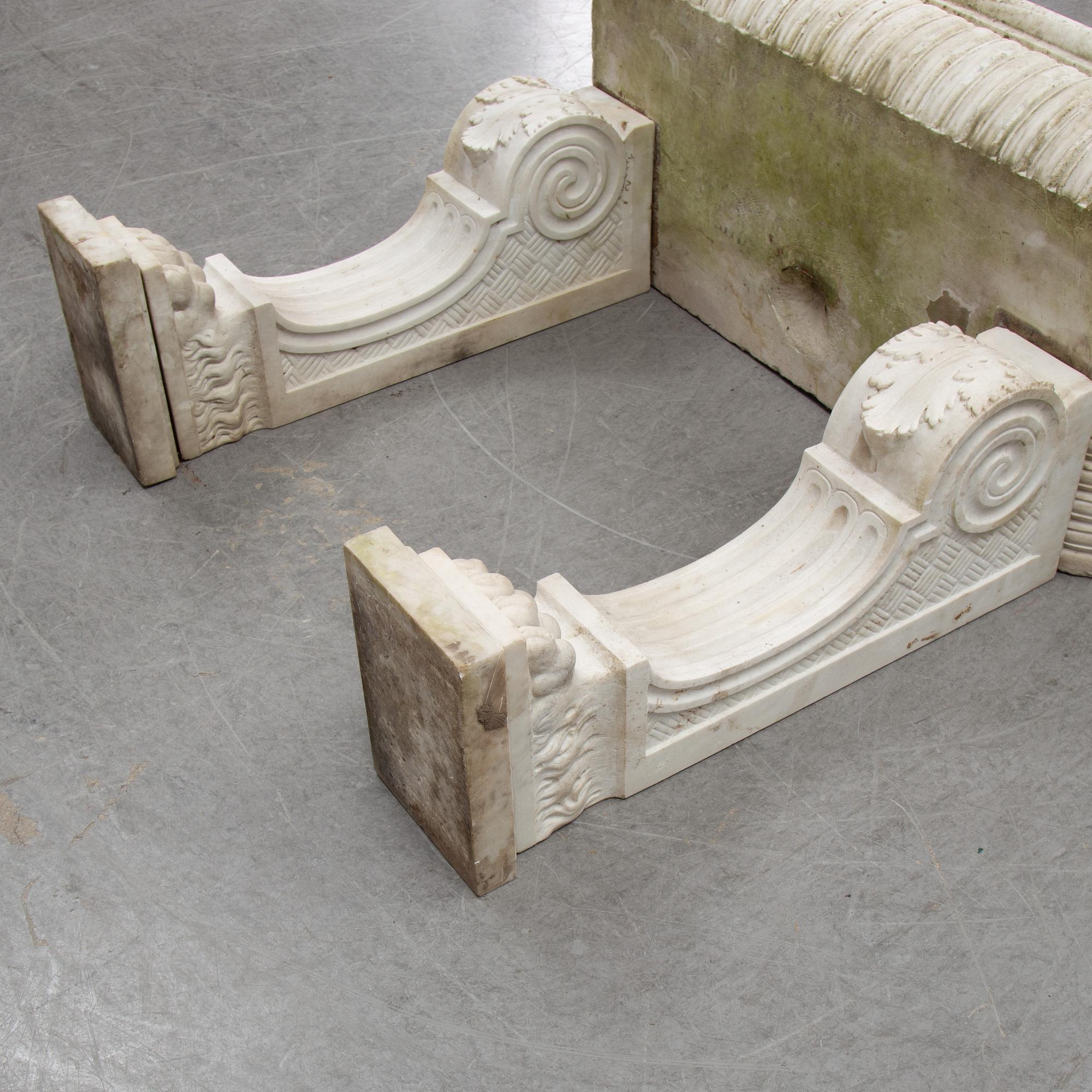 HANDFAT/FONTÄN, marmor, 1800/1900-tal.