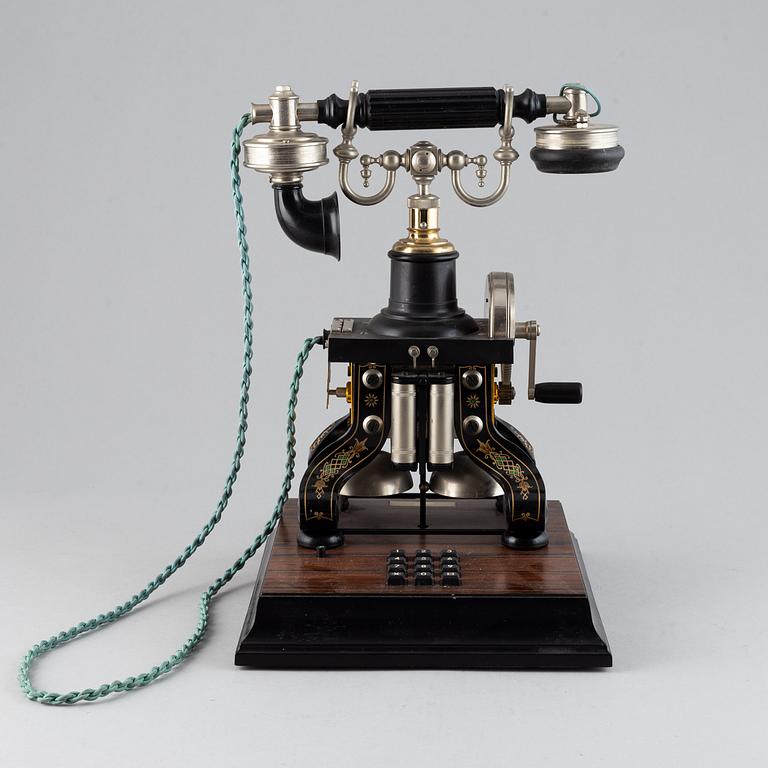 A 1990s table telephone "Taxen" by LM Ericsson.