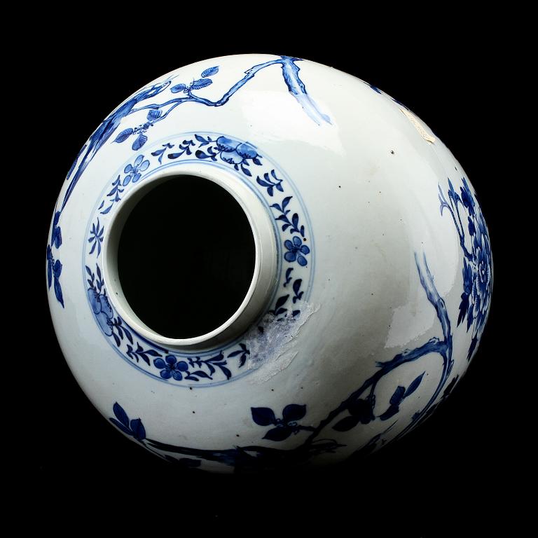 URNA, porslin, Kina, 1800-tal.