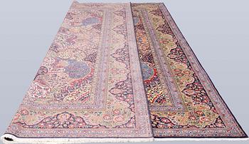 Matta, Keshan, ca 431 x 315 cm.