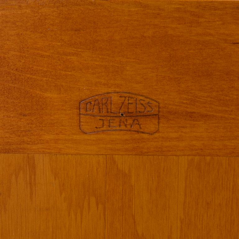 A Winkel-Zeiss microscope, mid 20th Century.