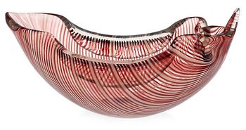 932. A Tyra Lundgren glass bowl, Venini, Murano, Italy 1930's-40's.