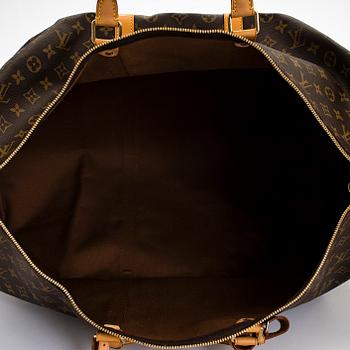 Louis Vuitton, a Monogram Canvas "Keepall 60 Bandoulière" weekend bag.