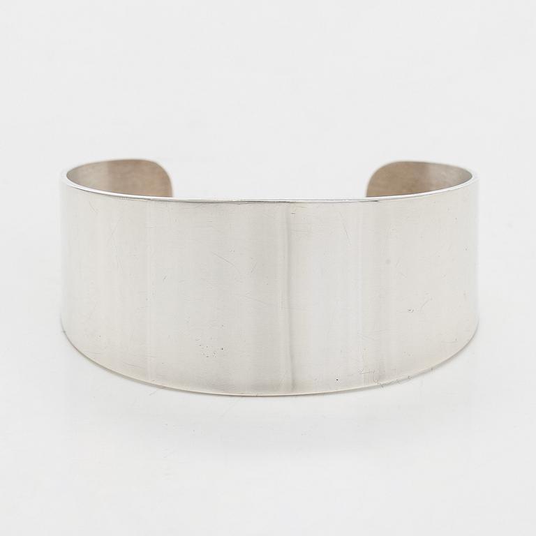 Pekka Piekäinen, necklace, bracelet and brooch, silver, Platinoro, Turku 2000 - 2009.