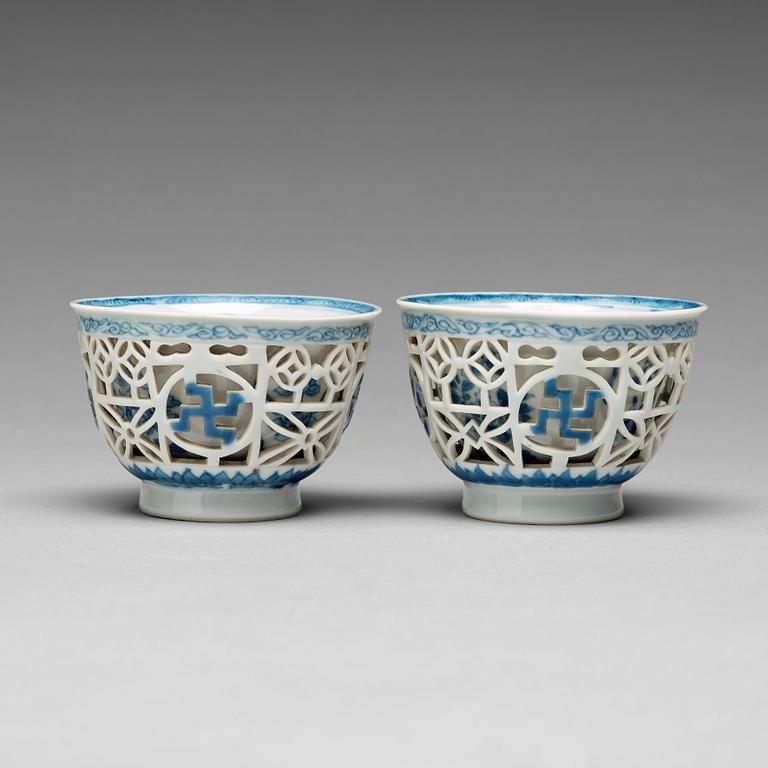 Two blue and white 'Ling Long' bowls, Qing dynasty, Kangxi (1662-1722).