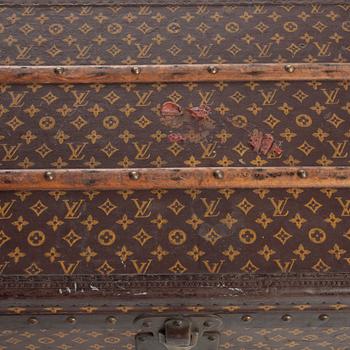 LOUIS VUITTON, a Monogram canvas trunk, early 20th century.