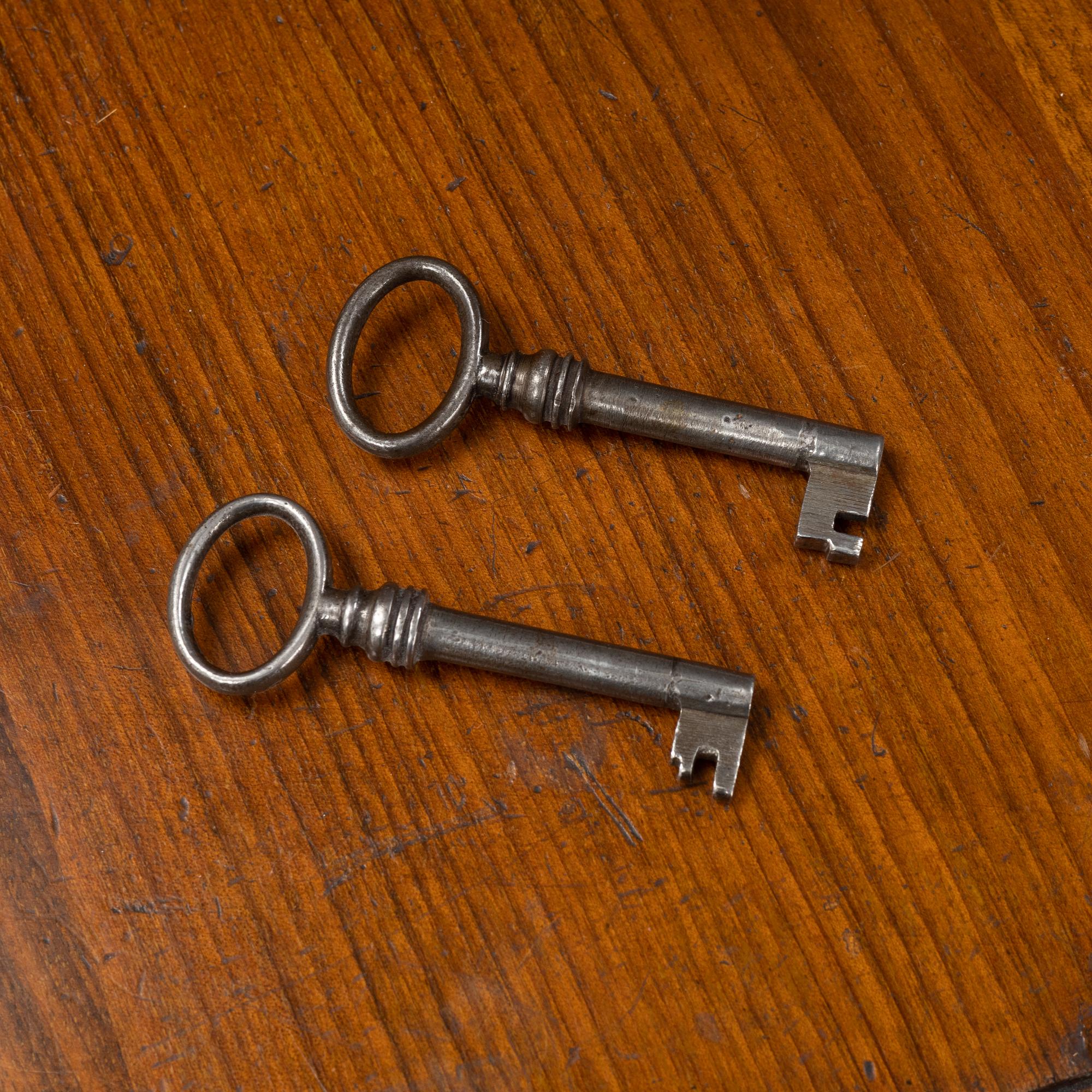 Bokskåp, sent 1800-tal.