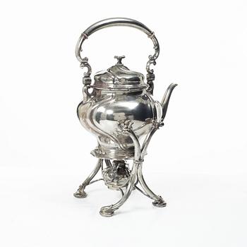 Silver teapot on a réchaud, Rococo style, Swedish import mark CF Carlman, Stockholm 1916.