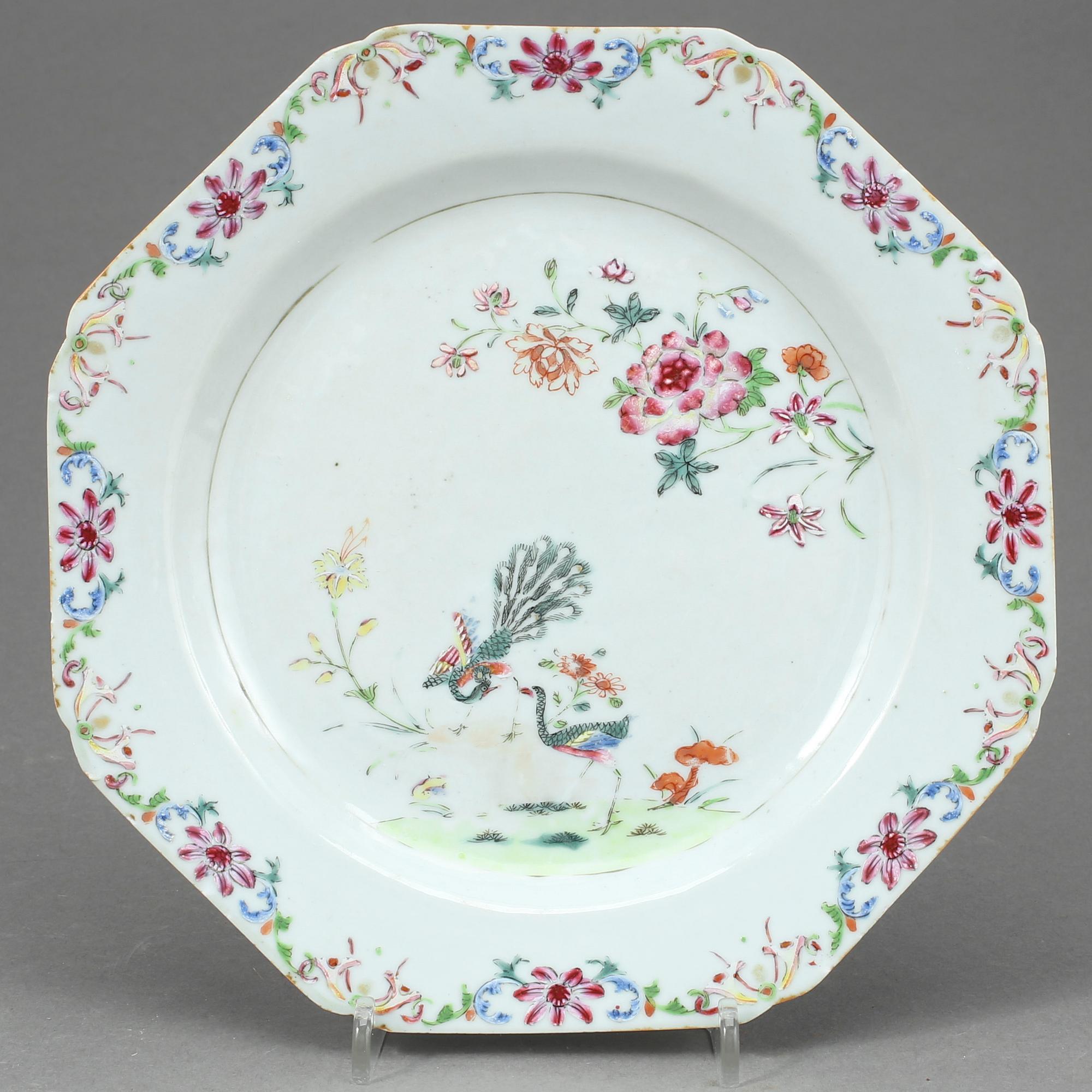 TALLRIK, porslin, Kina. Qian-long (1736-1795).