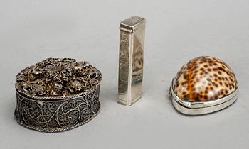DOSOR, 3 st, silver, Europa, 1800-tal. Total vikt 187 g.