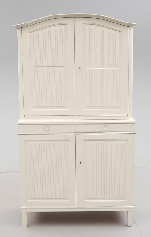 SKÅP, "Herrgården", Carl Malmsten, Bodafors, 1960-tal.