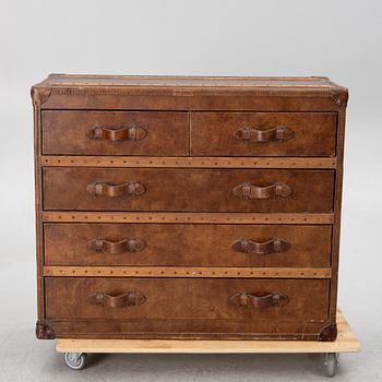 Chest of drawers, contemporary.