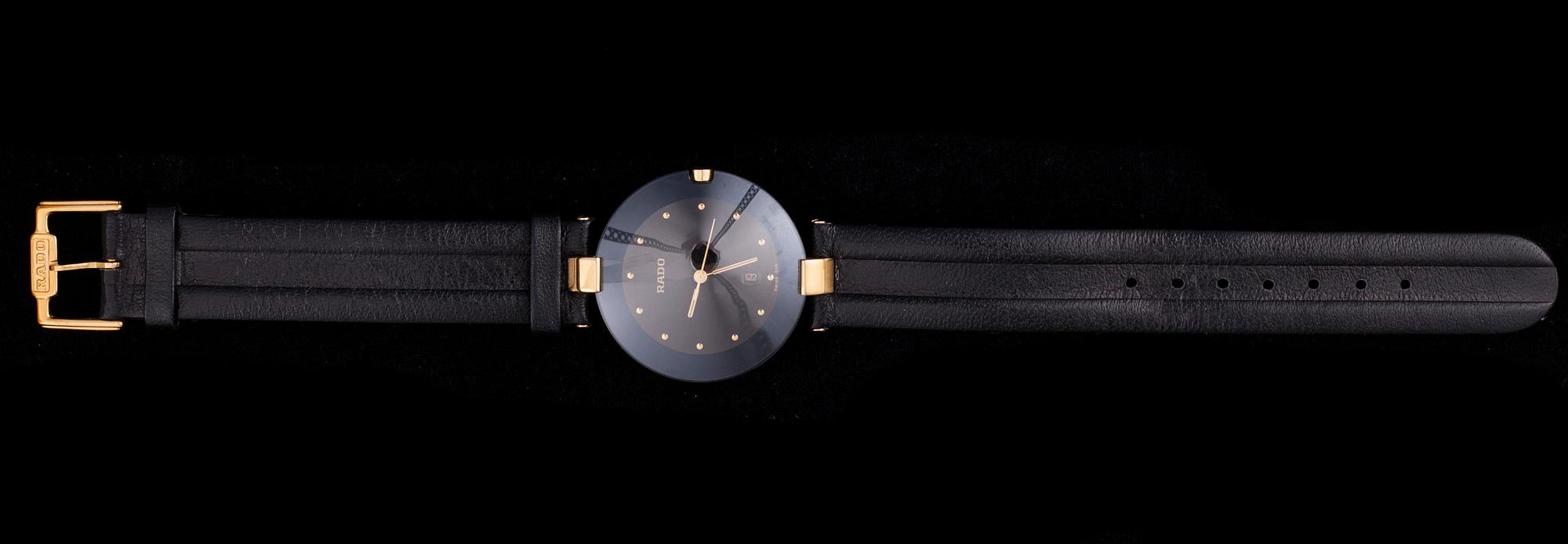 ARMBANDSUR, Rado, svart läderarmband, originaletui. Garantikort 1990.