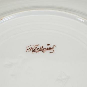 ALF WALLANDER, Rörstrand "Tulpan". Matservisdelar 36 delar, benporslin. I produktion 1897-1902.