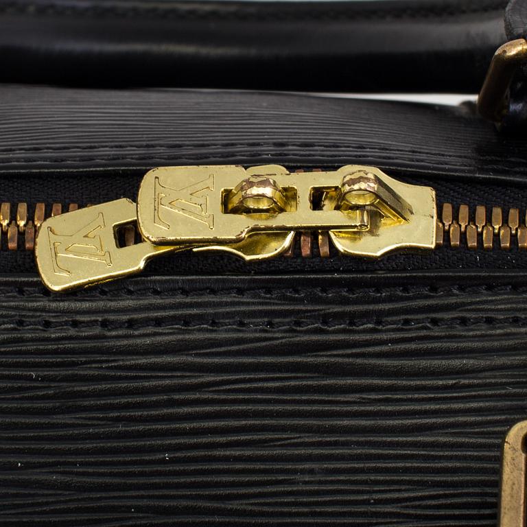 A Louis Vuitton weekend bag  "Keepall 50 Epi Black".