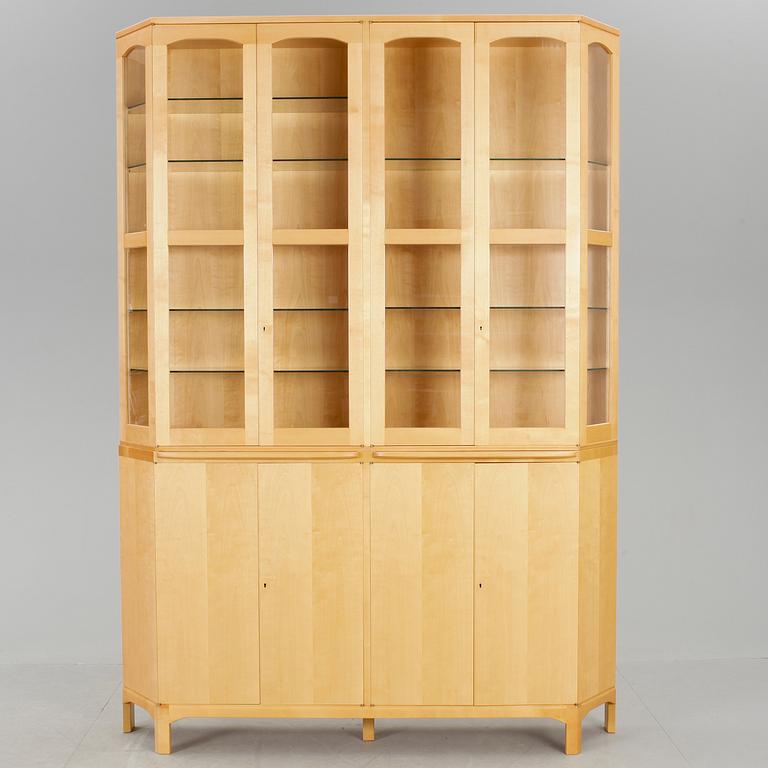 SKÅP, specialbeställt "Undantaget", Carl Malmsten, möbelsnickare Erik Johansson, 2001.