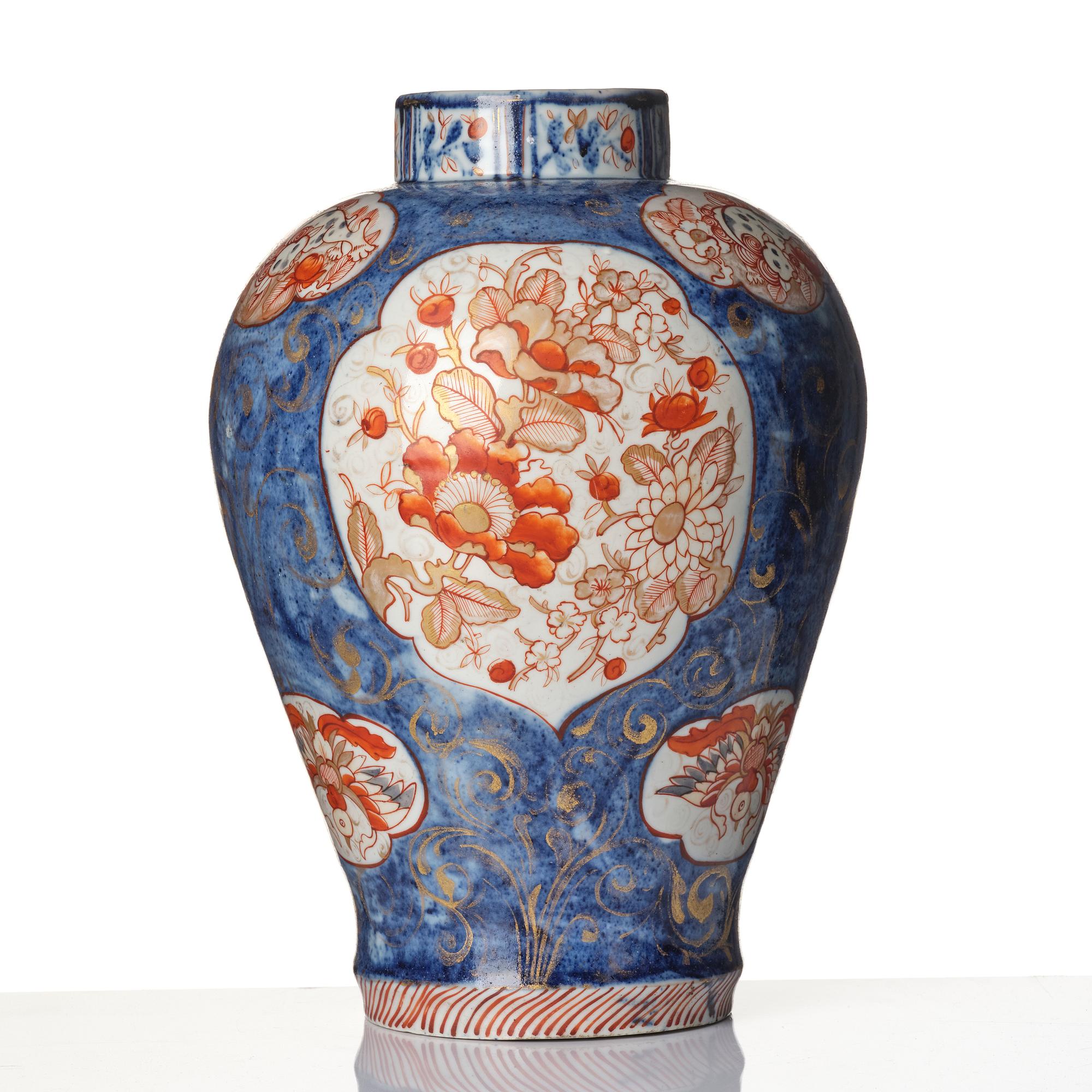 Prakturna, porslin, Japan (Meiji 1868-1912).