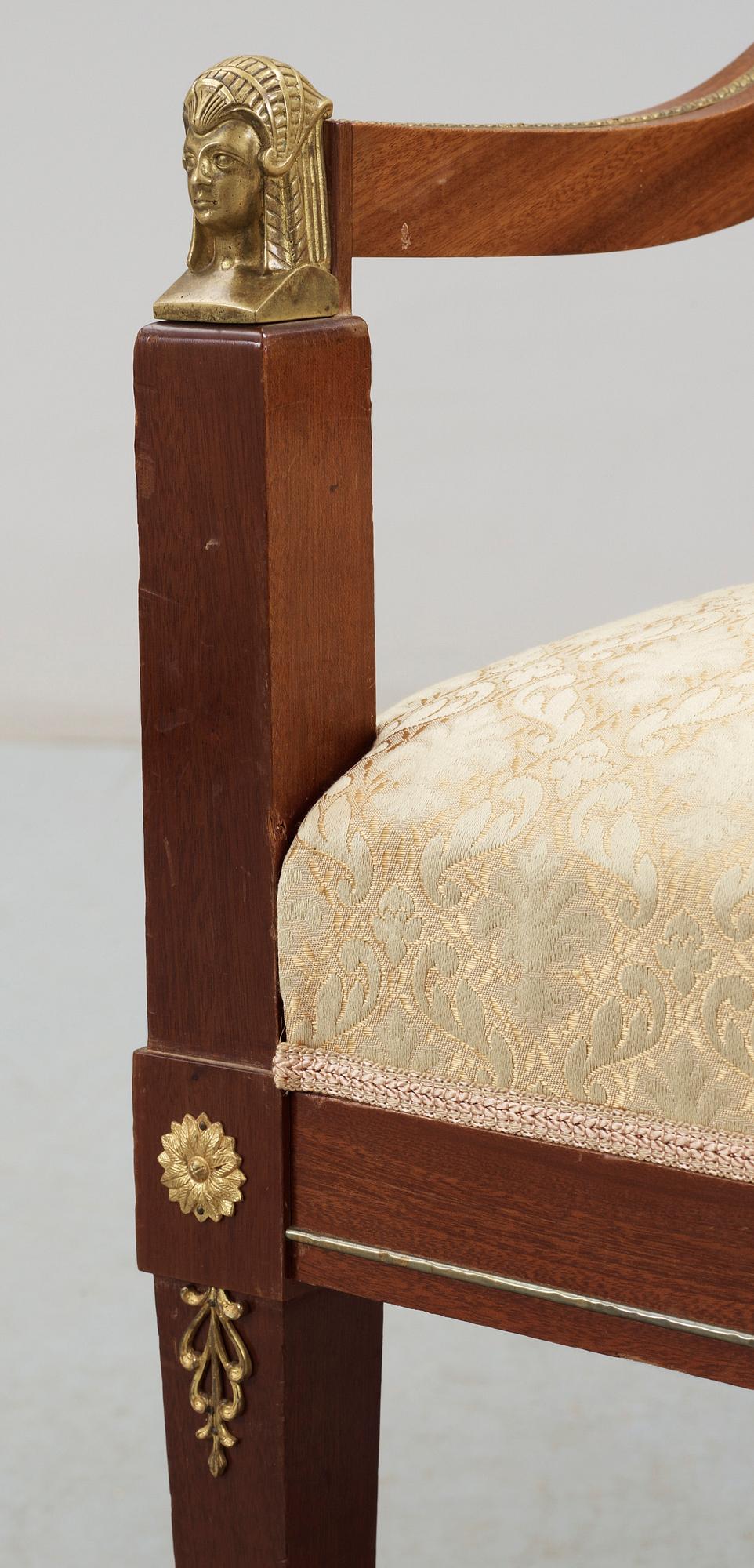 BALJFÅTÖLJER, ett par, sengustaviansk stil, 1900-talets början.