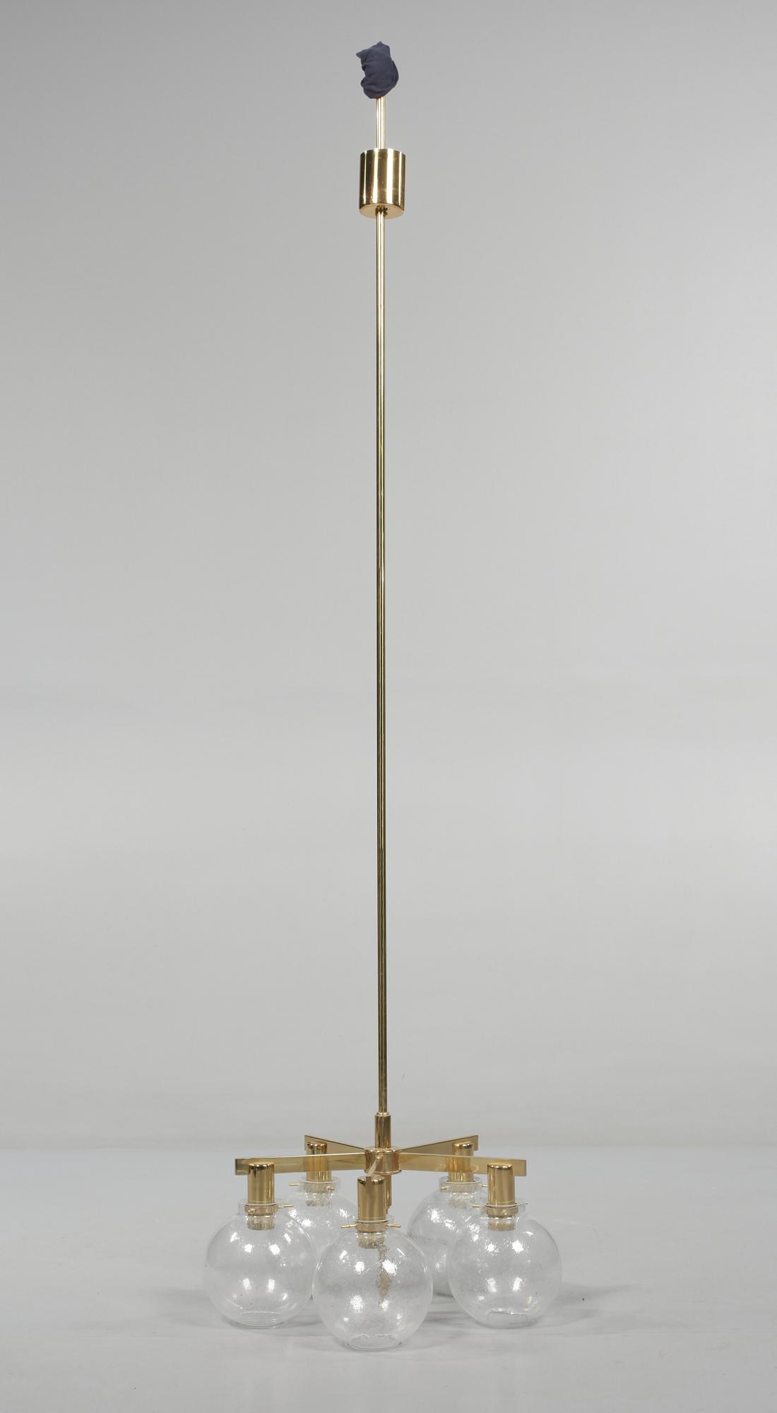 TAKLAMPA, Hans Agne Jakobsson, Markaryd, 1900-talets andra hälft. Höjd ca 230 cm.