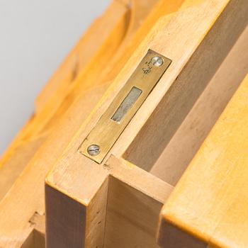 Alvar Aalto, An early 1930s 'B96' drawer unit for O.Y. Huonekalu- ja Rakennustyötehdas A.B. Finland.