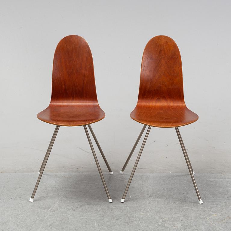 Arne Jacobsen, stolar, ett par, "Tungan", Fritz Hansen, Danmark, 1950-tal.