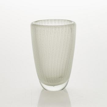 Kaj Franck, vase, "Veil" KF 108, signed K. Franck Nuutajärvi Notsjö.