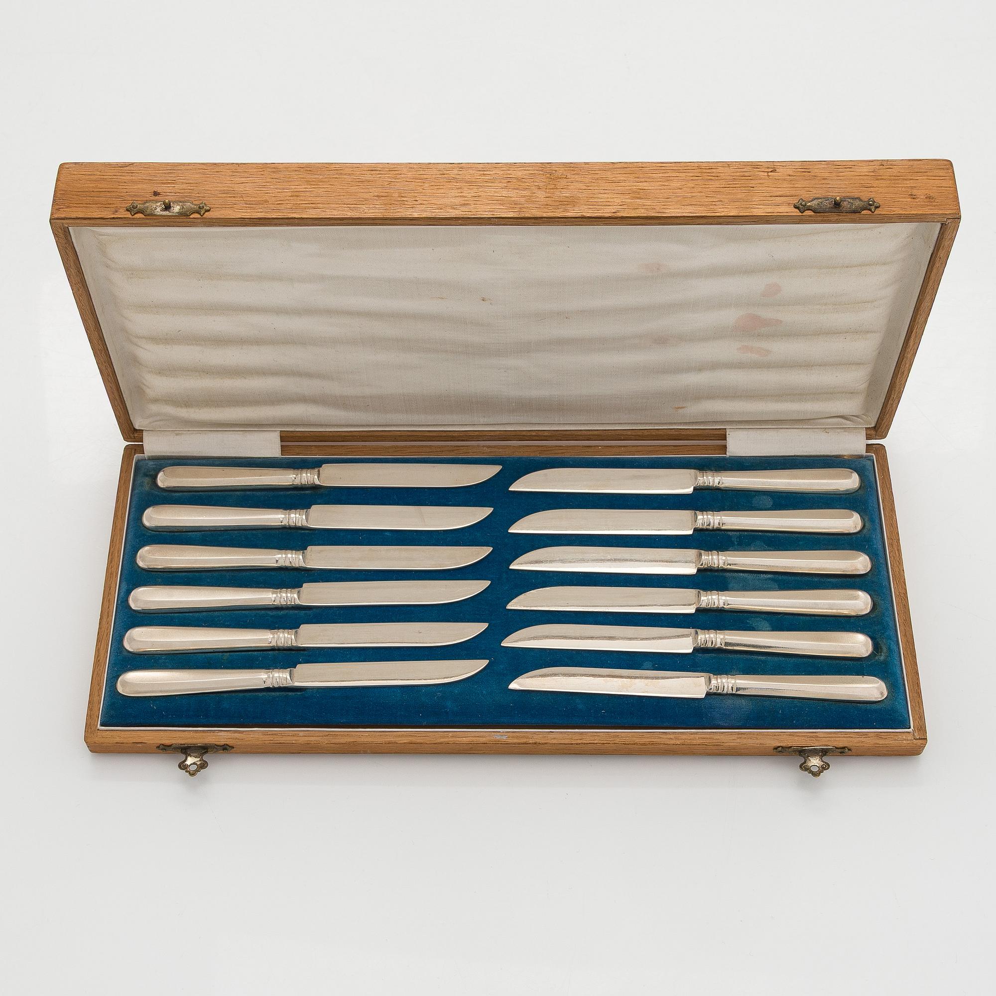 Fruktknivar, 12 st, silver. Adolf Speer, St Petersburg, sekelskiftet 1800/1900.