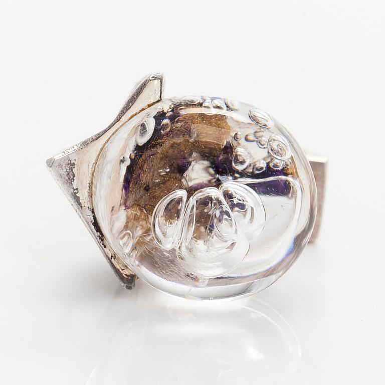 Björn Weckström, ring, "Förstelnad sjö",  silver, akryl, Lapponia 1975.