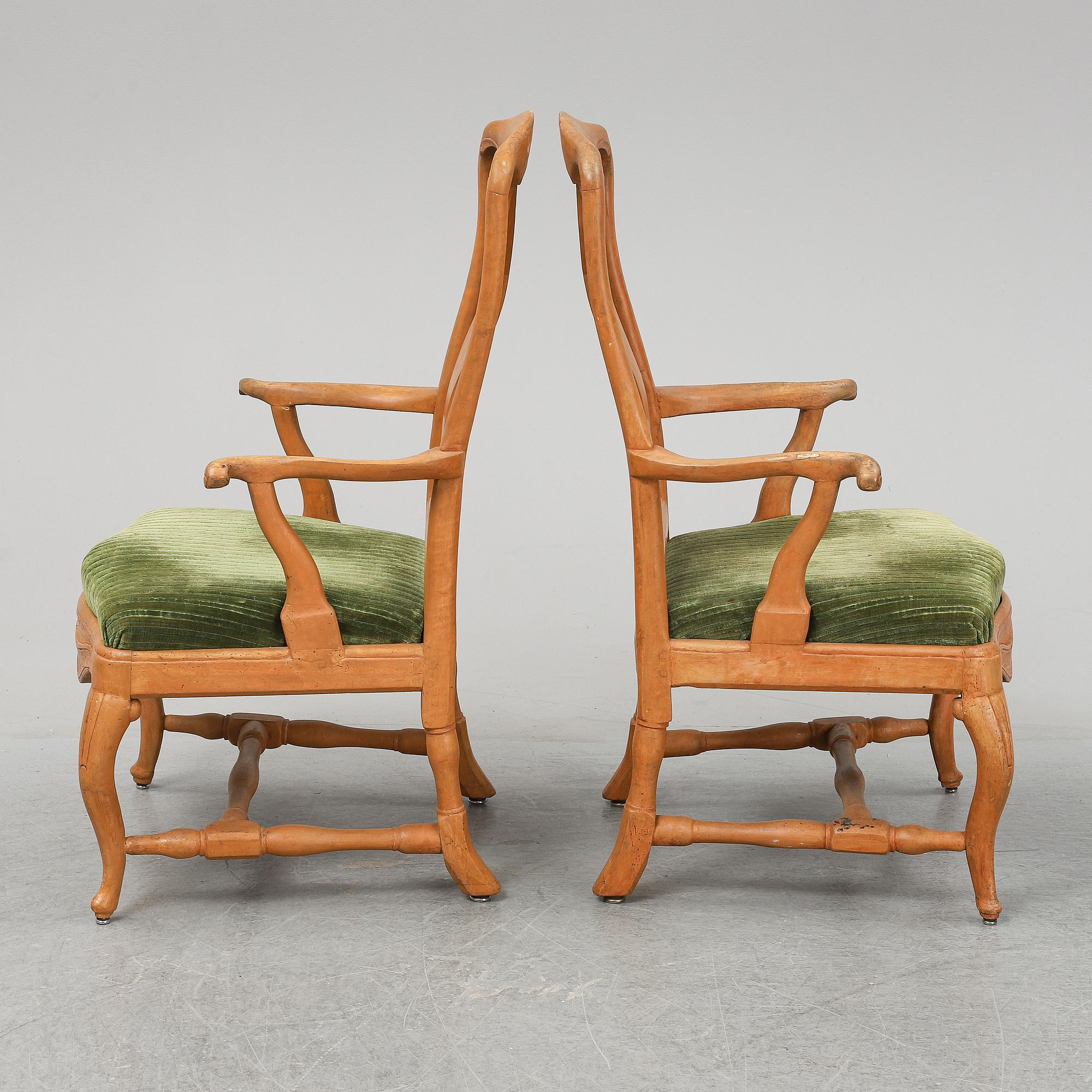 KARMSTOLAR, ett par, rokoko, 1700-talets andra hälft.