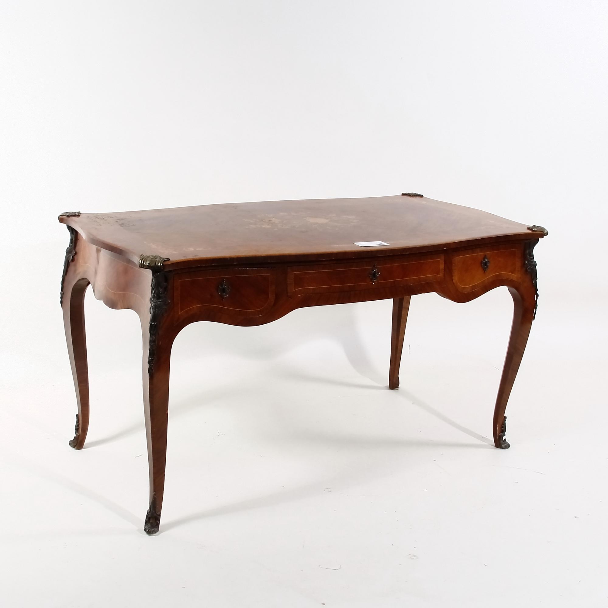 SKRIVBORD, rokokostil, 1900-tal.