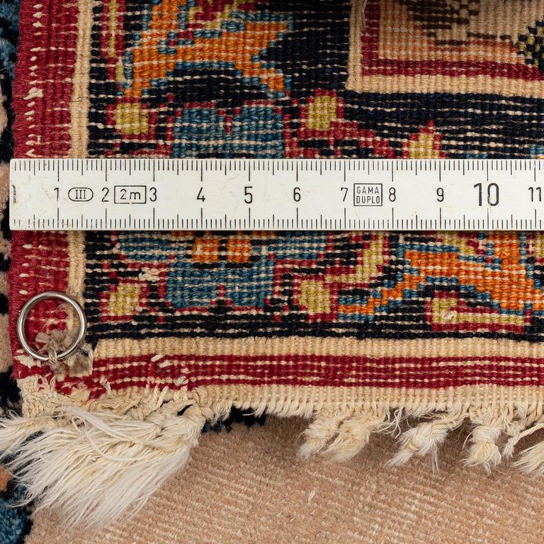 An antique Kerman Raver rug, ca 225 x 141 cm.